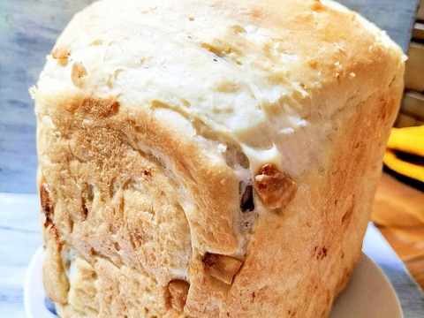 割れバナナチップスとゴルゴンゾーラ入りチーズのHB